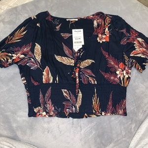 Black Floral Women’s Short-Sleeve Top